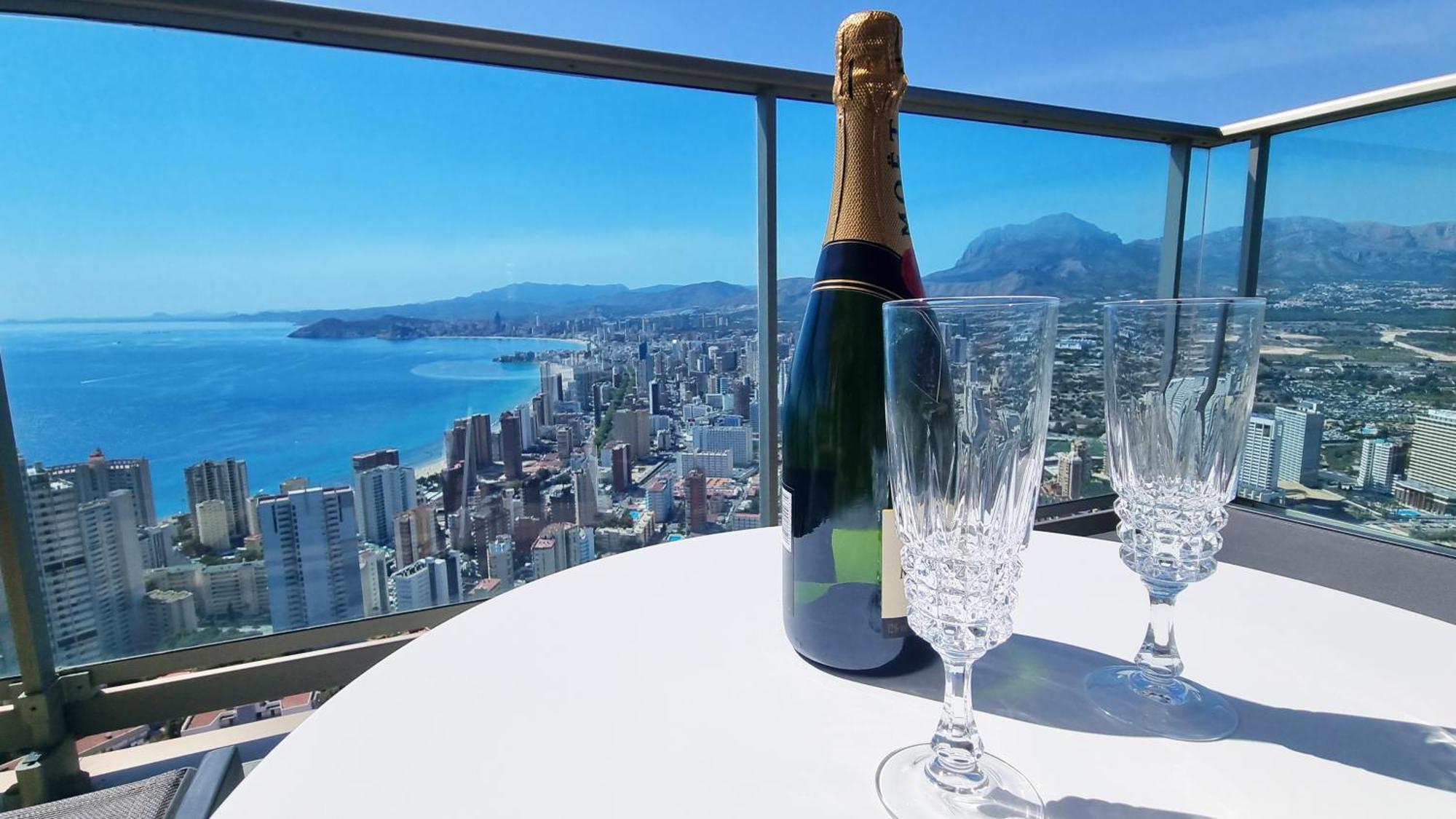 Skyscraper Apartment With Panoramic Views - Floor 38 Benidorm Eksteriør bilde